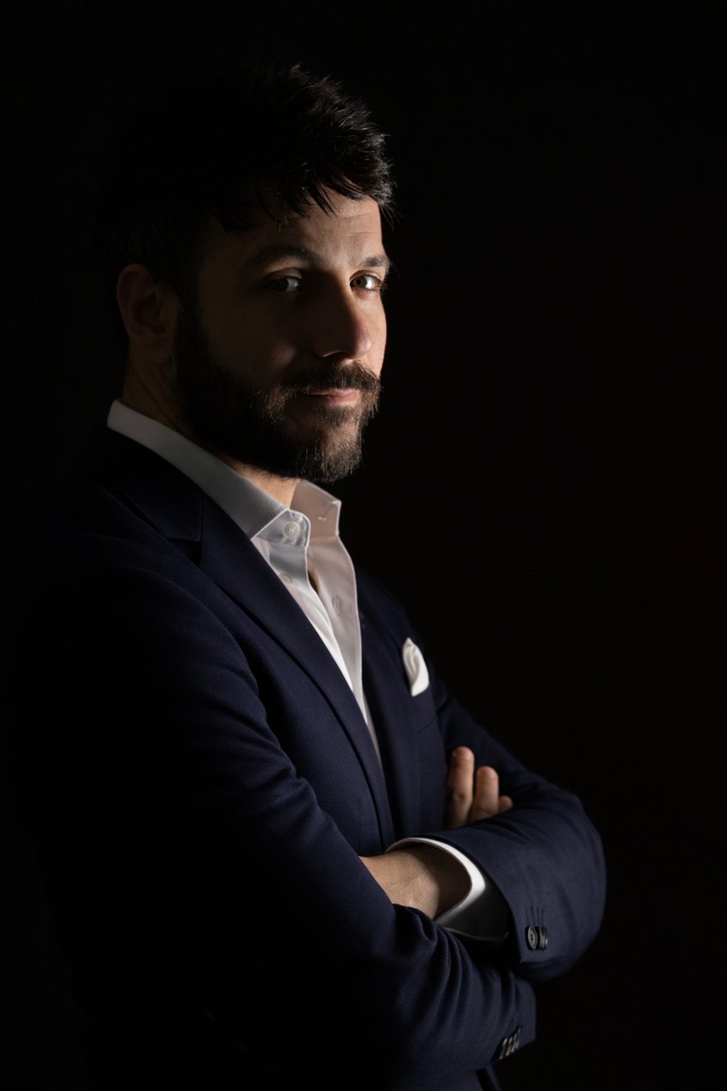 Ritratto di Alessandro Musto, autore, regista e produttore, dal progetto Benvenuti a Gaeta